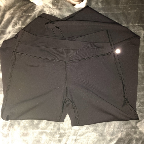 LULULEMON Black Luon Knit Boot Cut Leggings. sz 8. - Picture 2 of 4